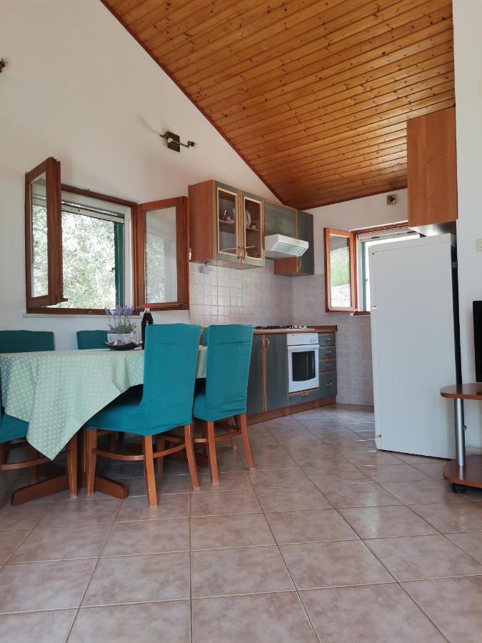 Holiday Home Vineyard House 볼 외부 사진